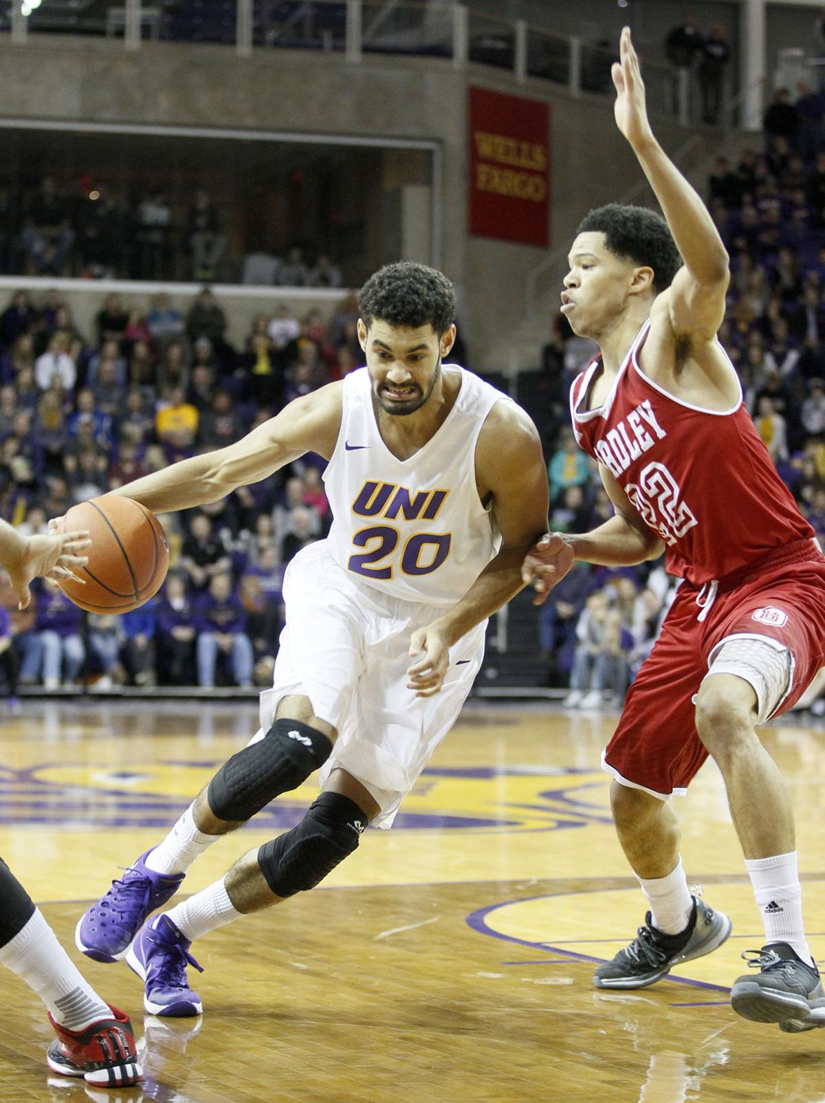 Uni Opens Mvc Play With 80 44 Win Over Bradley Basketball