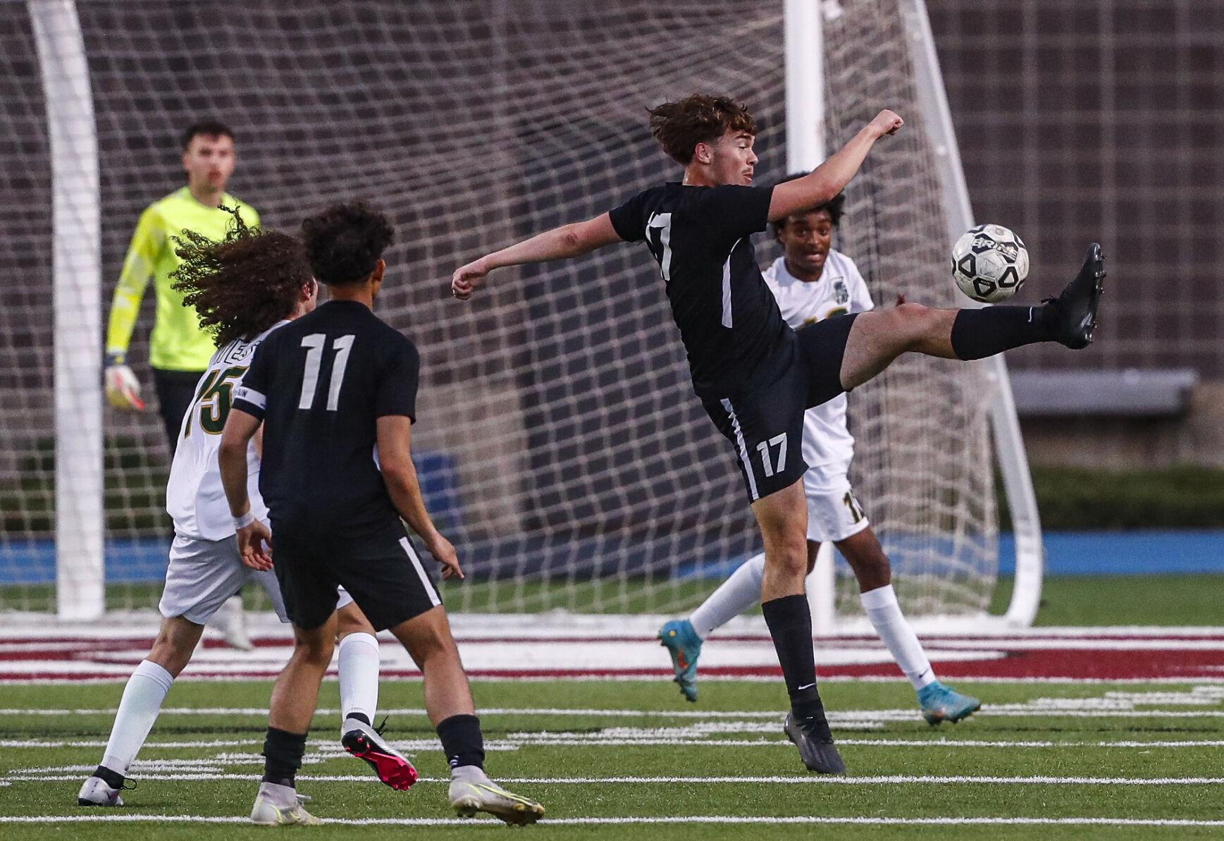 High School Basketball Dunkerton coach Todd Kuntz accepts job at CR