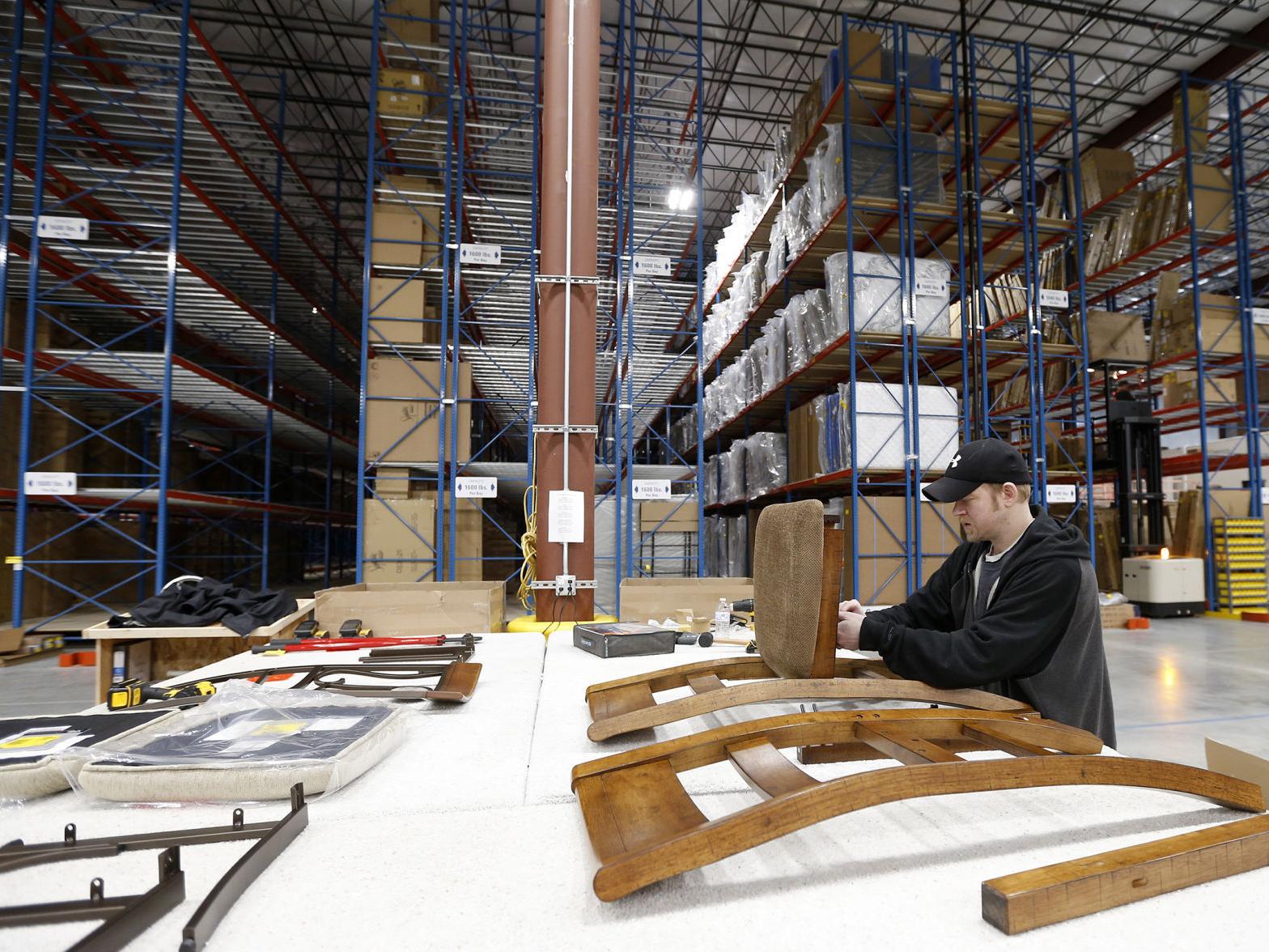 Working At Ashley Furniture Industries 2 704 Reviews Indeed Com