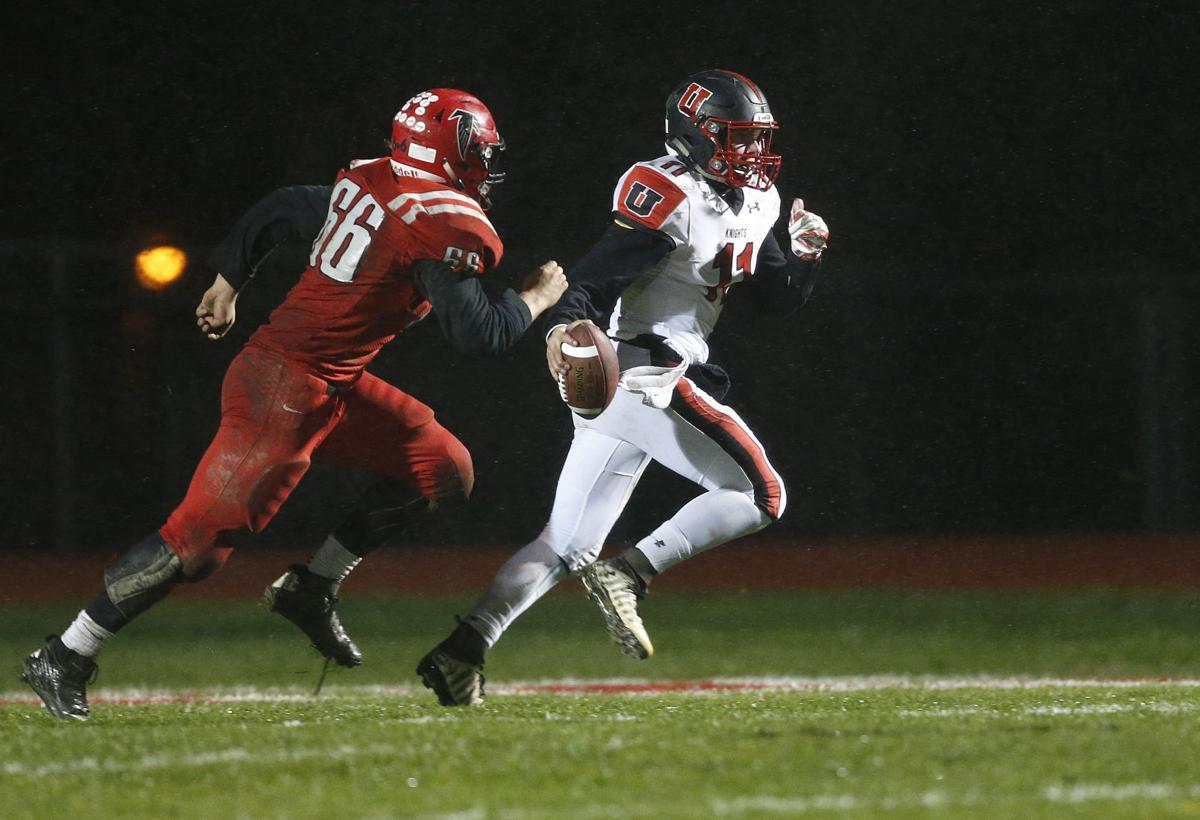 Prep football playoffs Union runs all over AplingtonParkersburg