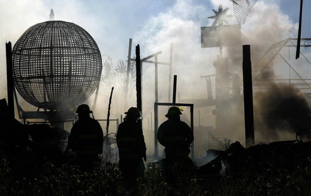 MORE PICTURES: Legendary Full Throttle Saloon burns down in Sturgis