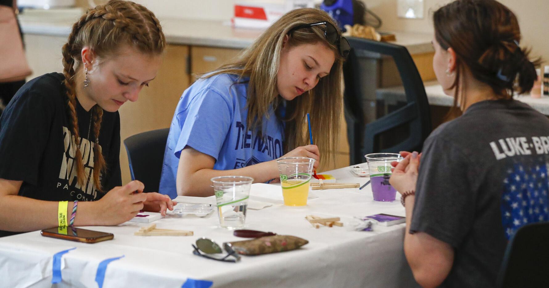 Nothing small about Cedar Falls Library's Tiny Art Studio - Vimarsana News