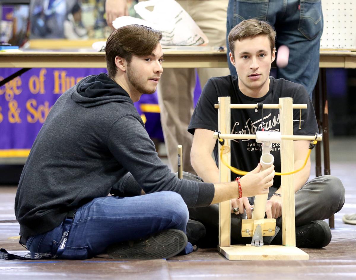 Cedar Falls, Jesup, Denver among regional physics competition winners Education News