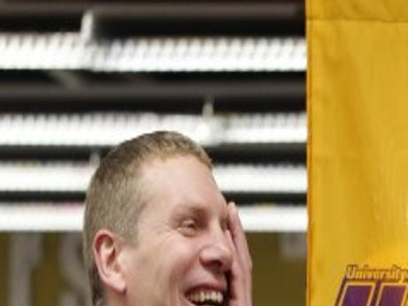 Panther Tracks 1989 90 Team Relives Glory Days Men S Basketball