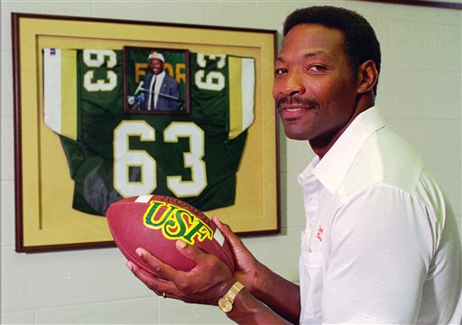 Hall of Fame defensive end Lee Roy Selmon dies