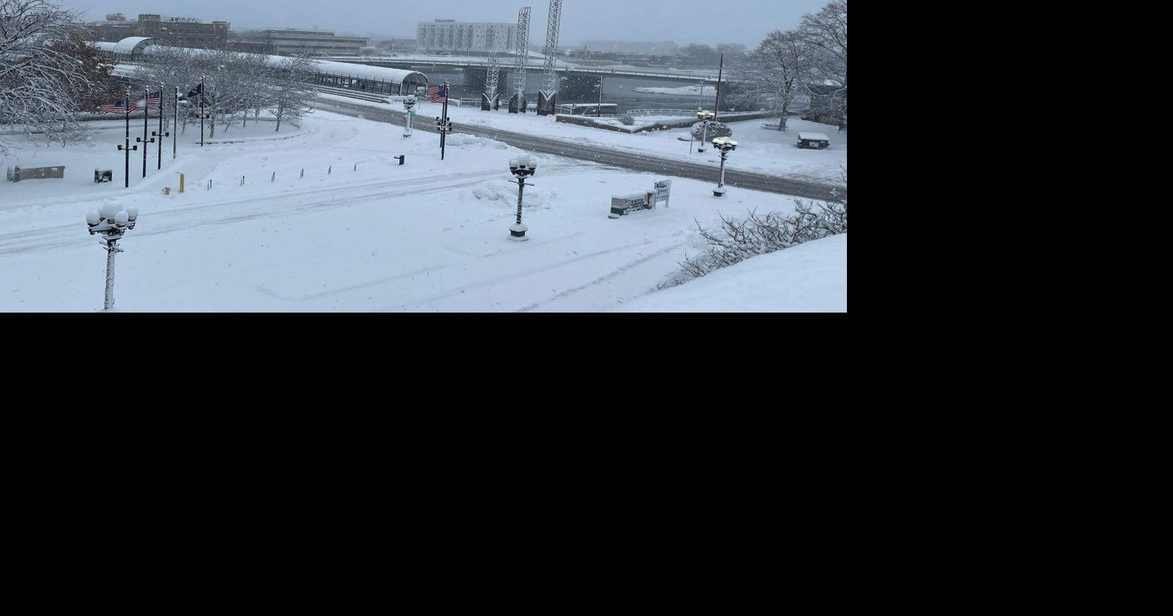 Downtown Waterloo snow removal begins Wednesday night