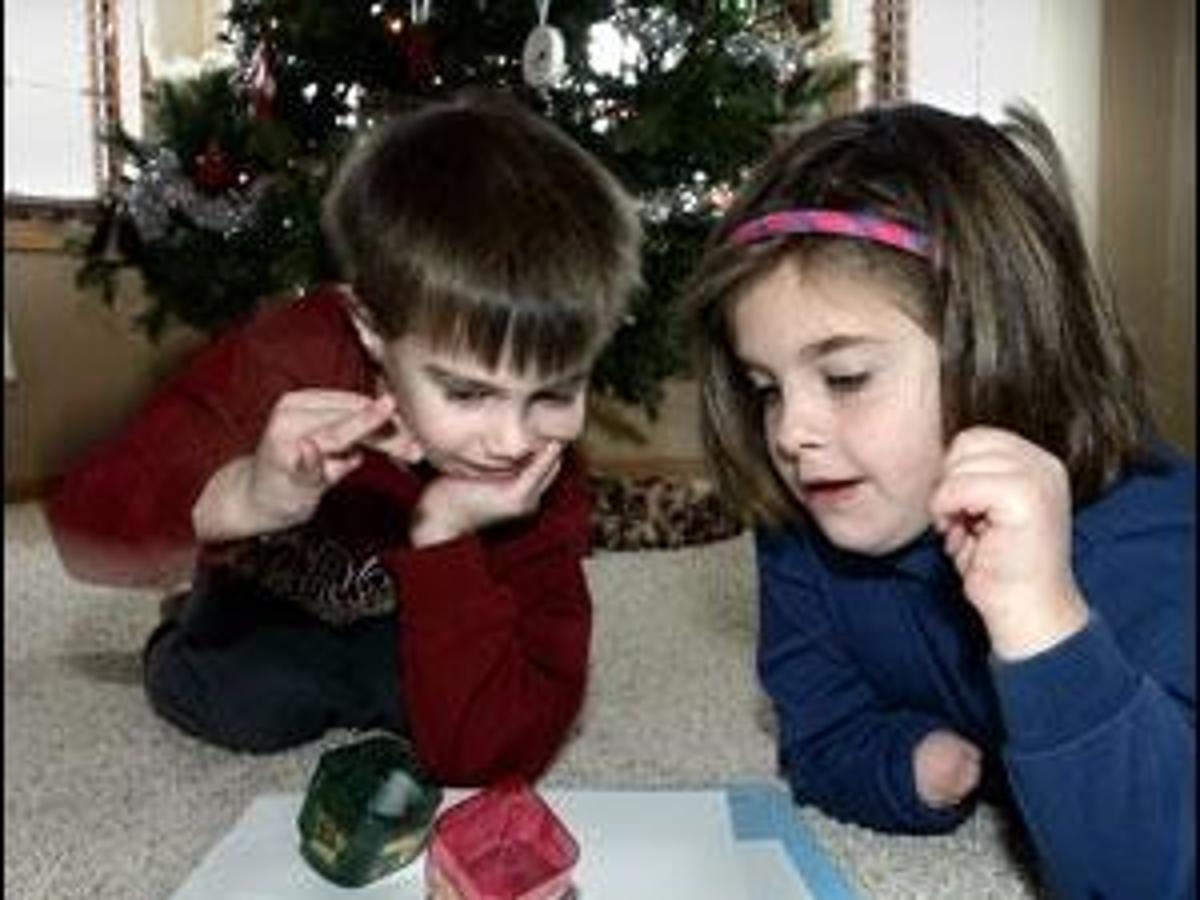 Interfaith Households Balance Hanukkah And Christmas Features Wcfcourier Com