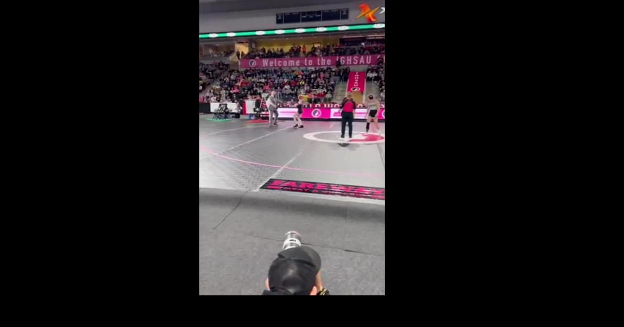 Mason City's Layla Phillips is state champ