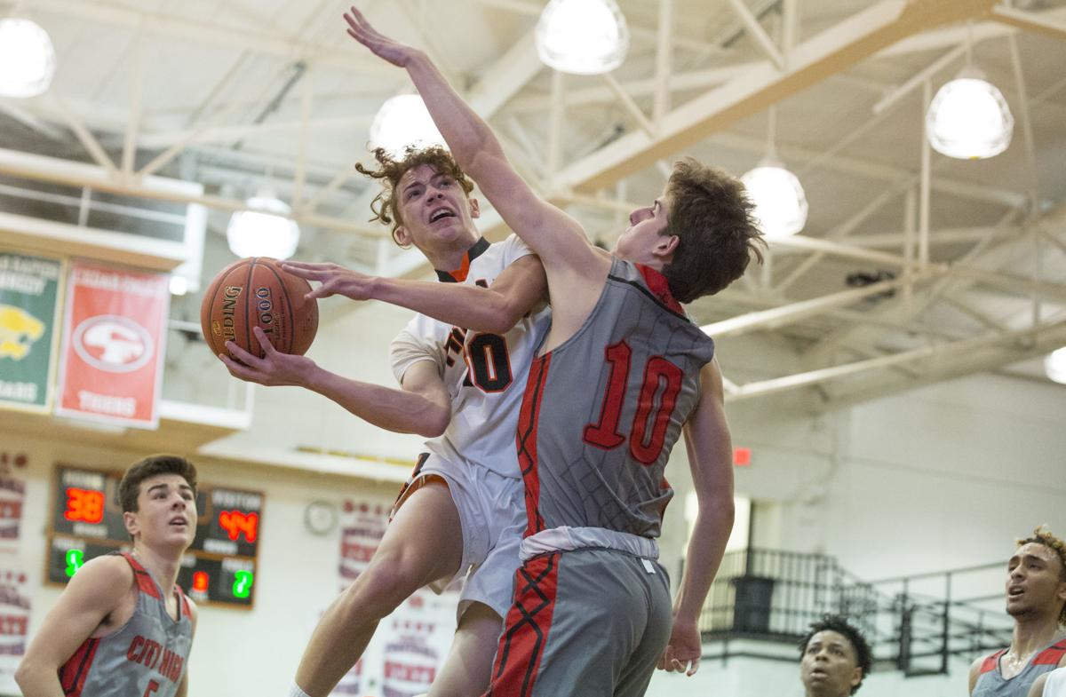 Prep Boys Basketball Iowa City High Holds Off East Basketball