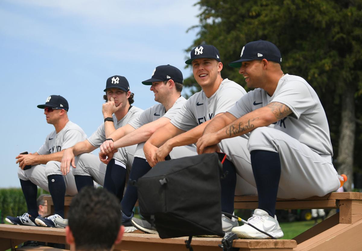 I think every baseball player should experience this': Cubs, Reds hope MLB  returns to Field of Dreams