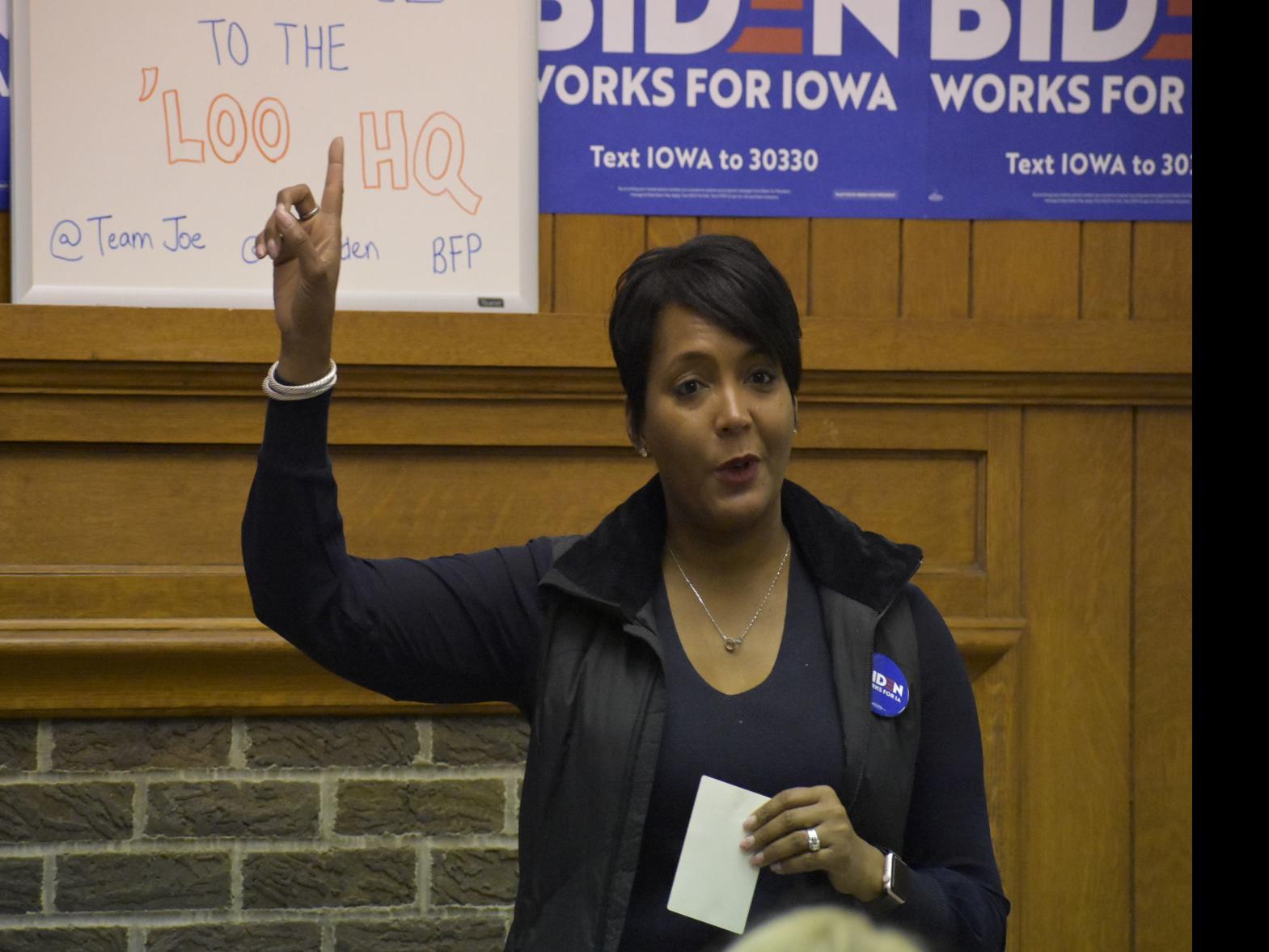 Atlanta Mayor Comes To Open Joe Biden Campaign Office In Waterloo Political News Wcfcourier Com