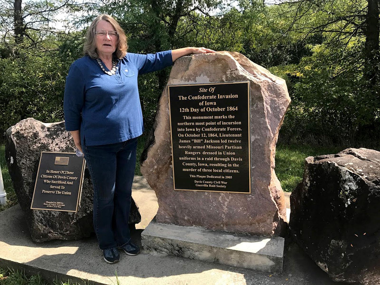 Locals Defend Iowa S Confederate Monuments As National Debate Rages Political News Wcfcourier Com
