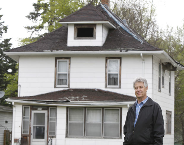 Blighted Waterloo homes get no interest from investors | Political News