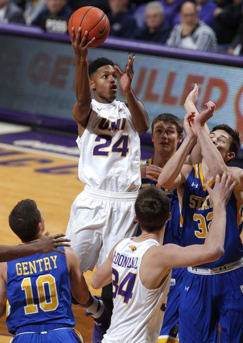 Uni Basketball Panthers Expect Fight From Experienced Und Men S