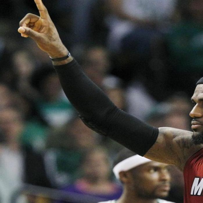 Nba Playoffs James Scores 45 Sends East Finals To Game 7