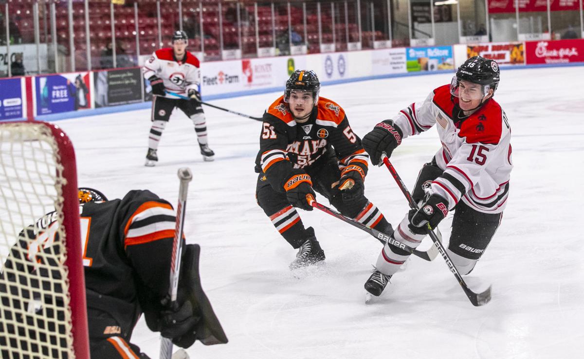 Ushl Hockey Omaha Trips Waterloo In Ot Waterloo Black Hawks Wcfcourier Com