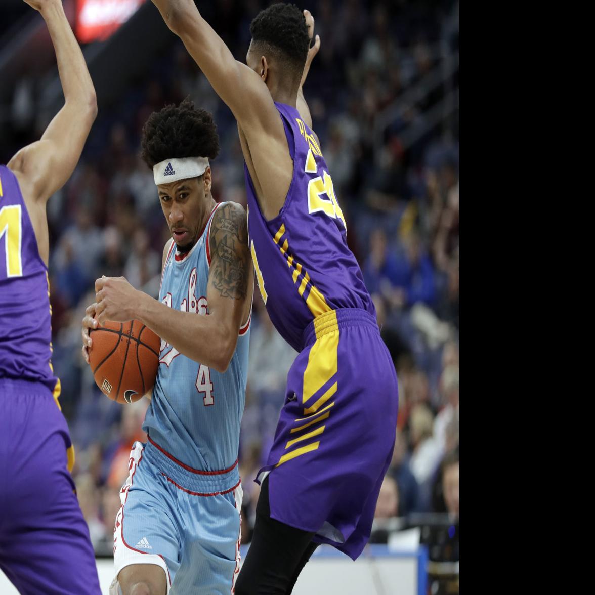 Uni Basketball Team Off To Italy Men S Basketball Wcfcourier Com