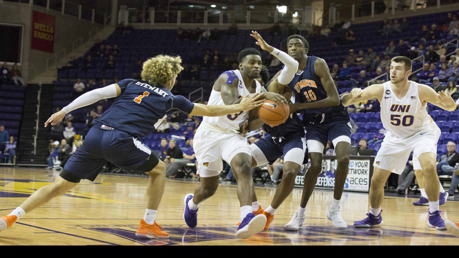 College Men S Basketball Berhow S Record Night Lifts Uni Men S