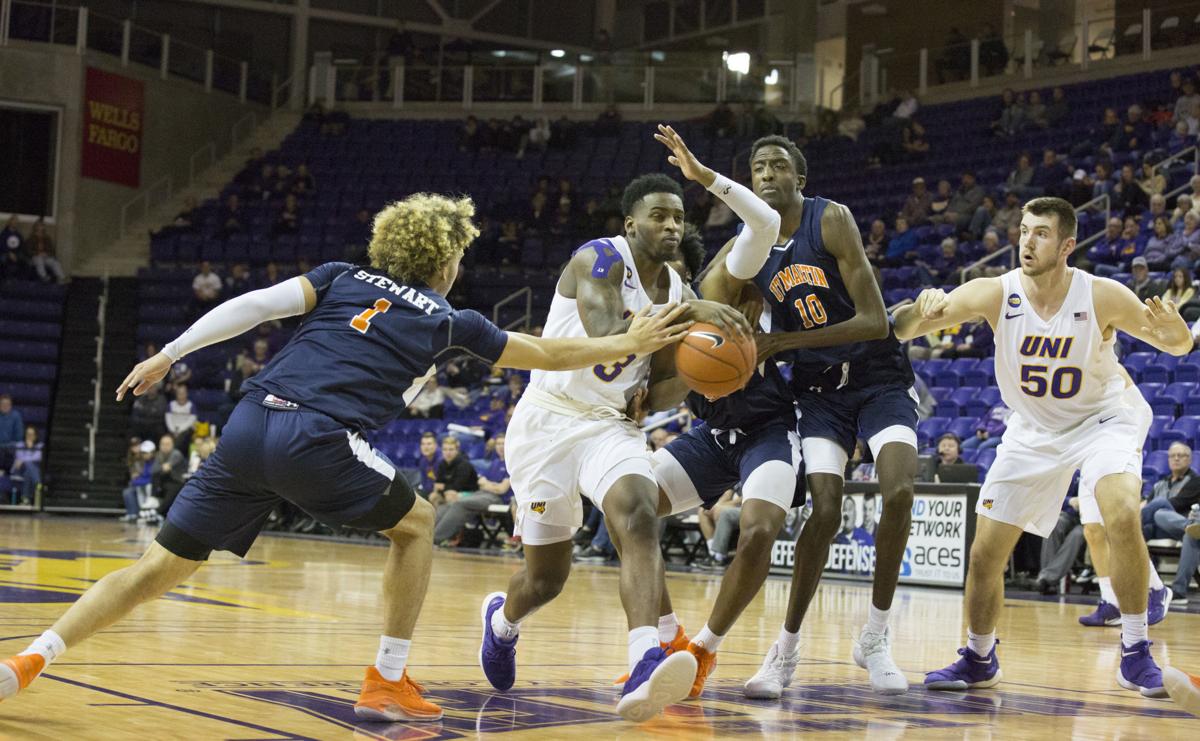 College Men S Basketball Berhow S Record Night Lifts Uni Men S