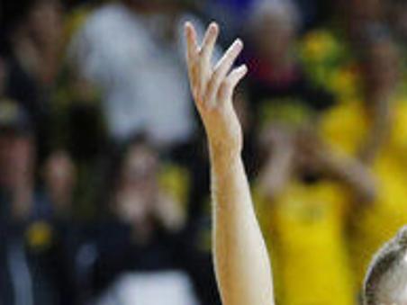 College Men S Basketball Bohannon Sparks Iowa Upset Iowa