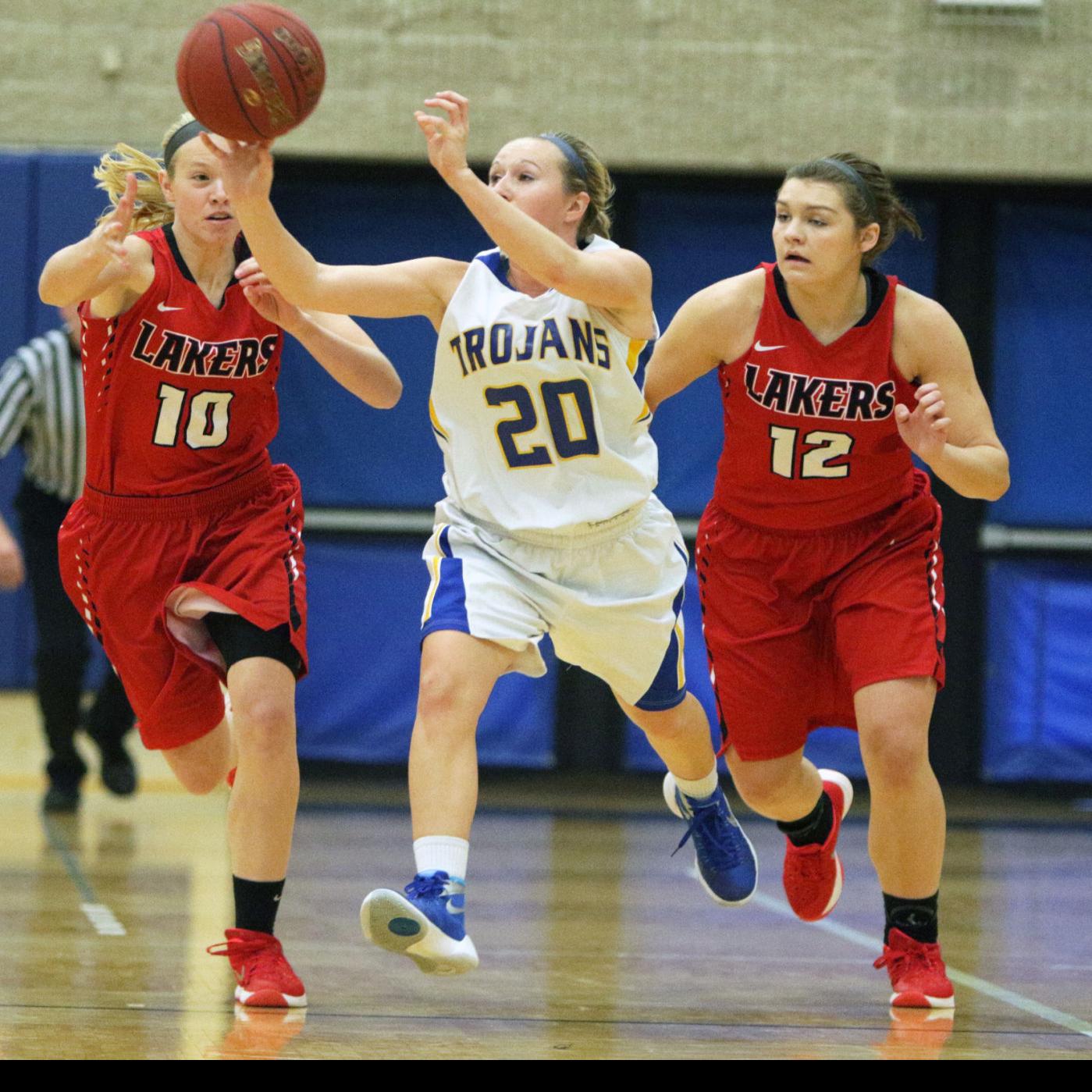 Sproul May Be Small But She Packs Big Punch For Niacc