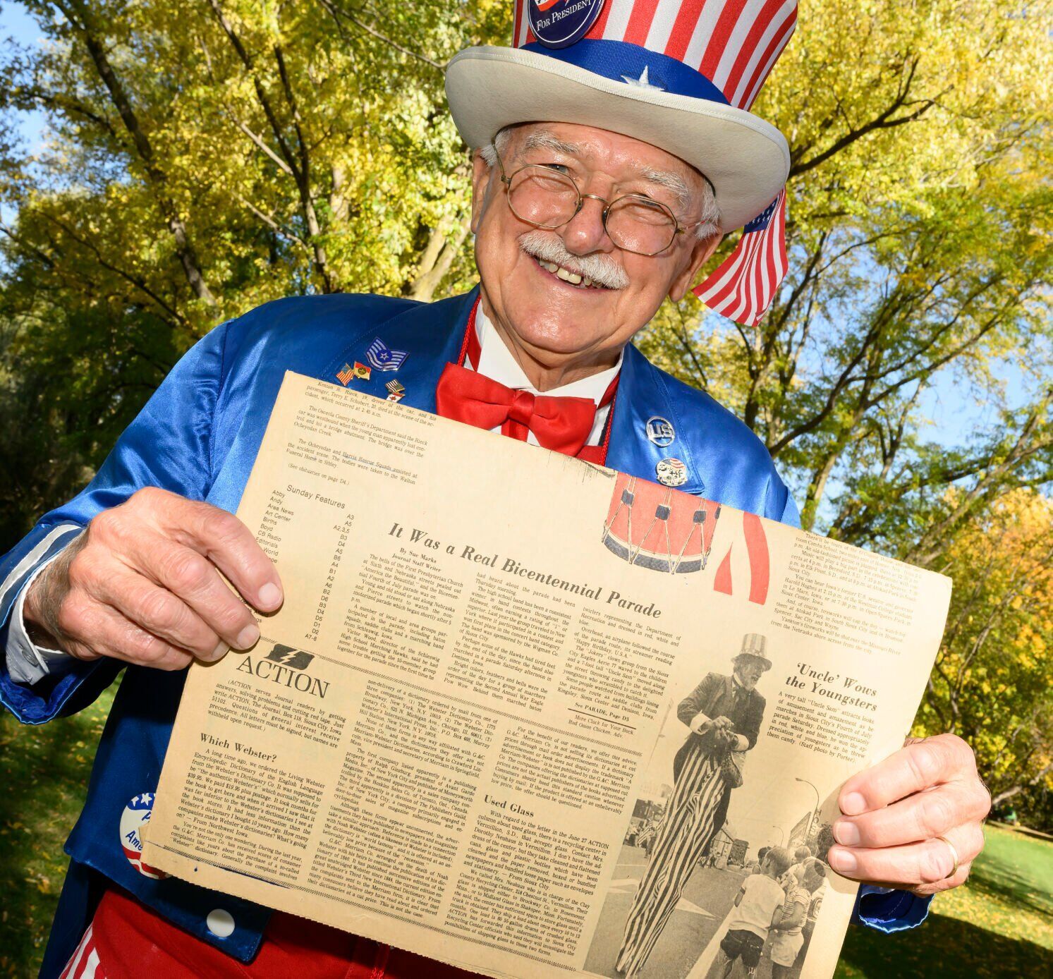 Sioux City costume man Jim McKenzie sees success with sales - Vimarsana News