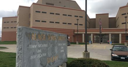 Black Hawk County addresses sewage stench assaulting jail workers Black Hawk County addresses sewage stench assaulting jail workers