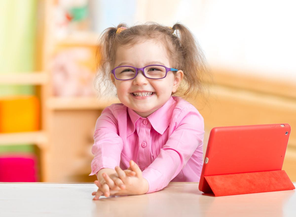 5 things parents need to know about kids and glasses