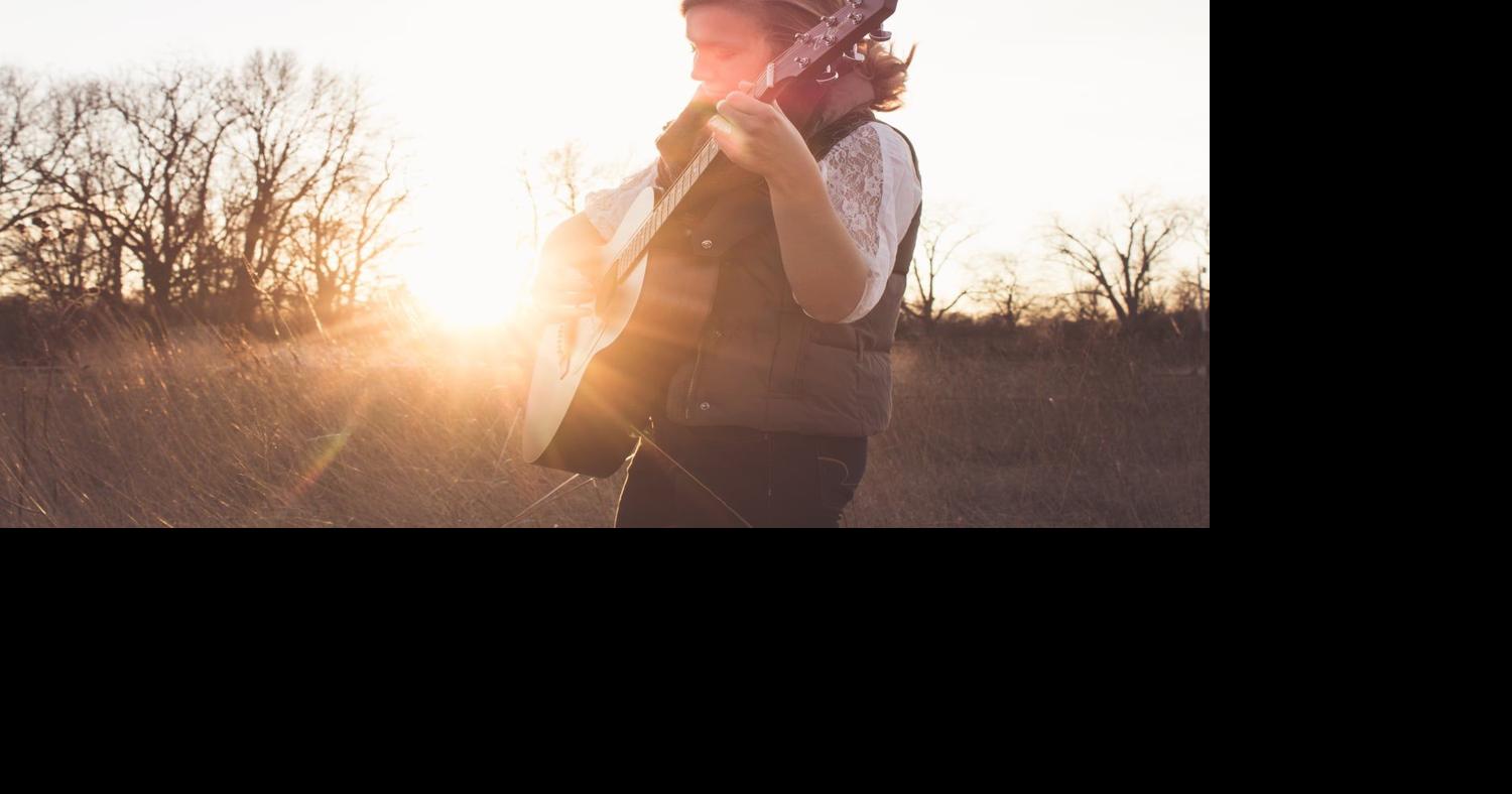 Waterloo singer/songwriter releases debut album, plans to head to Nashville