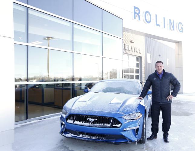 Roling Ford buys Waverly auto dealership