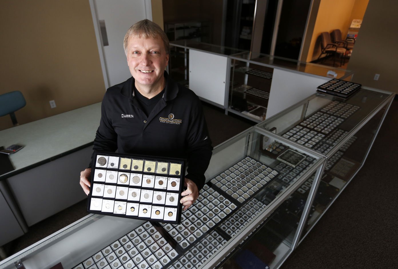 Waterloo resident turns passion for rare coins into business