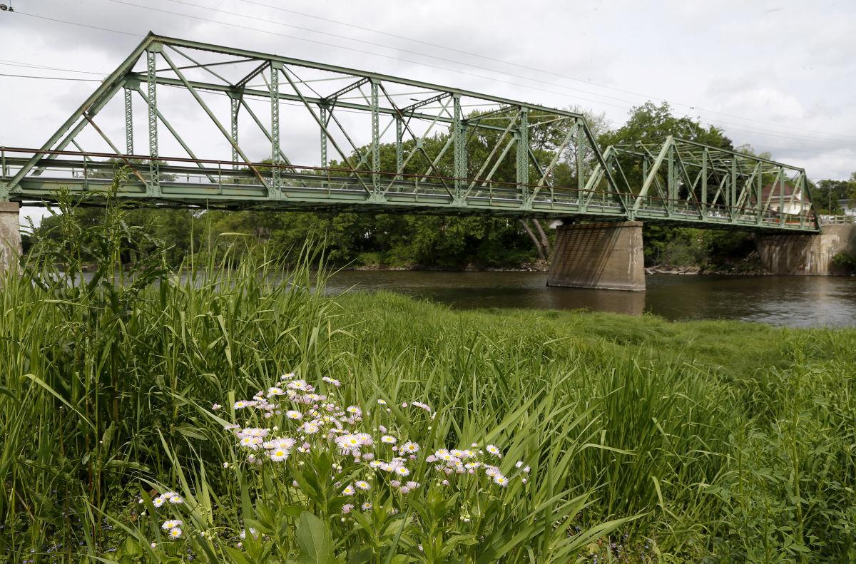 Waverly discusses options for saving a part of historic Green Bridge