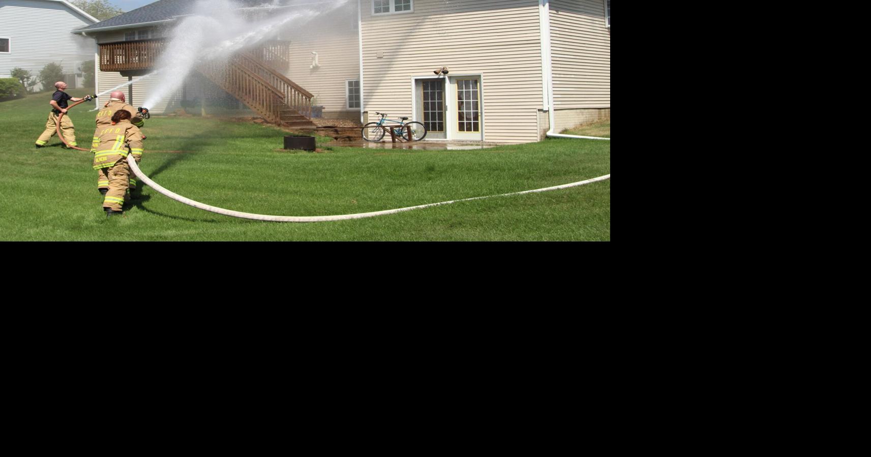 Crews battle house fire in Cedar Falls