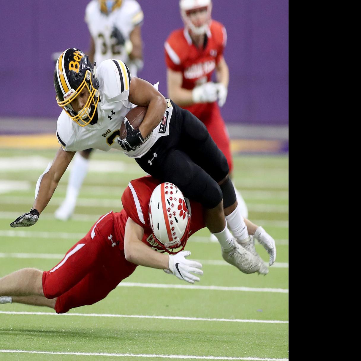 Prep Football Playoffs Bettendorf Ends Cedar Falls Perfect