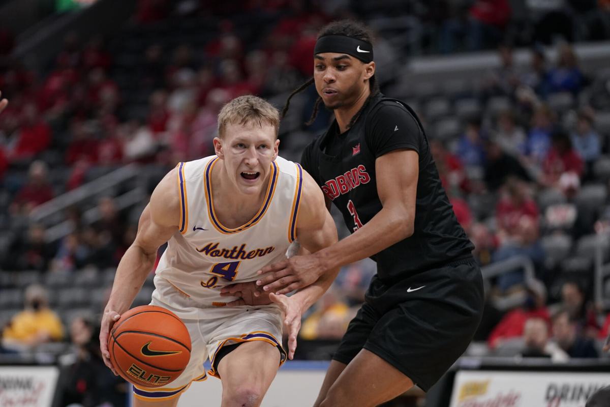 Northern Iowa Panthers play the Loyola Chicago Ramblers at 2 ...