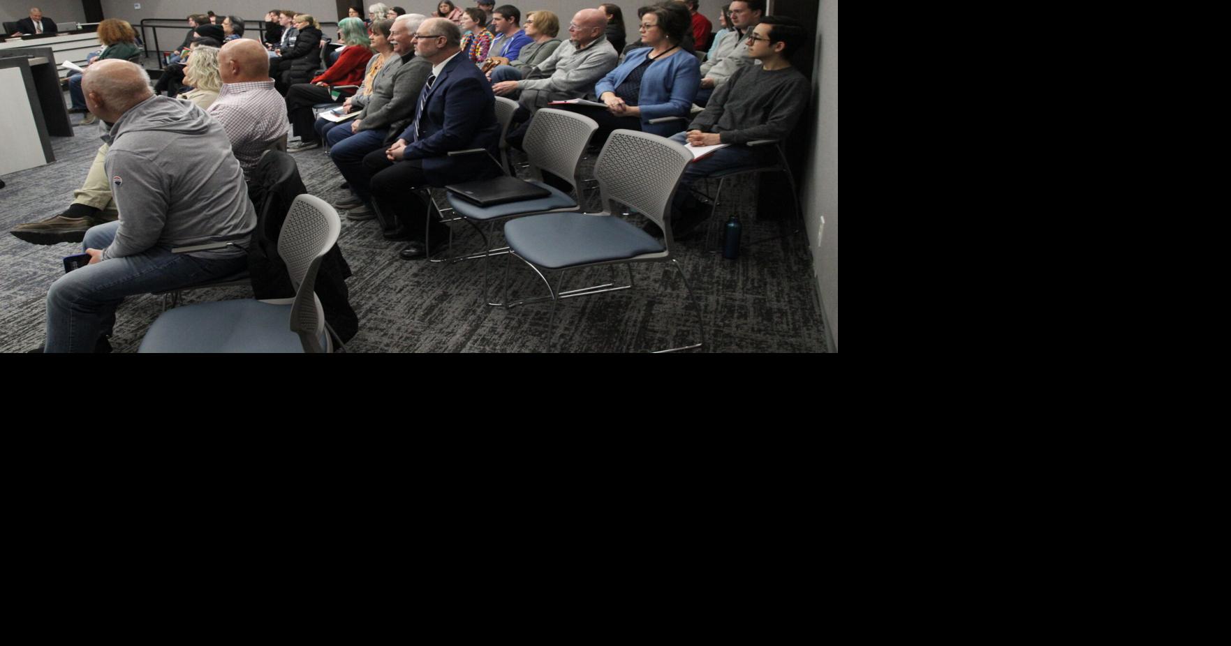 Group organizes again for Cedar Falls cease-fire request, receives more council engagement