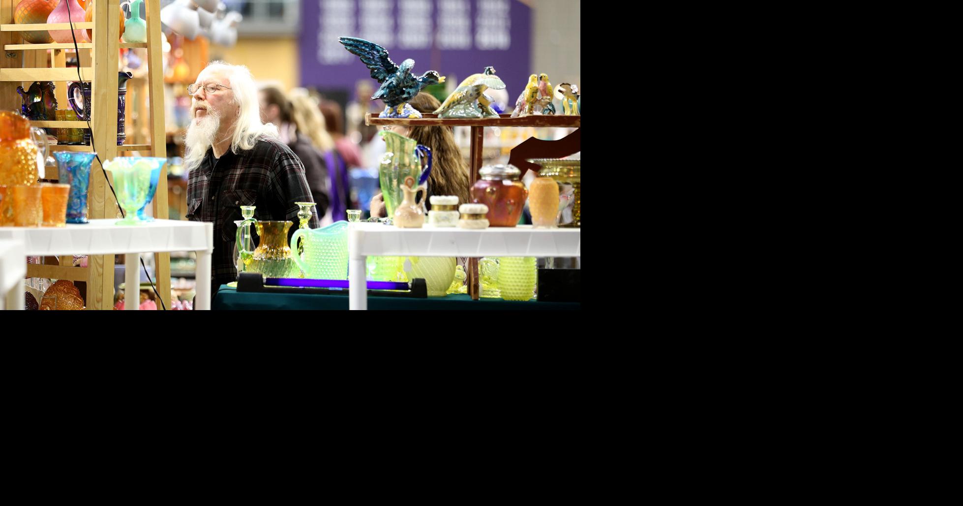 Outdoor fall market held near Big Woods Lake this weekend