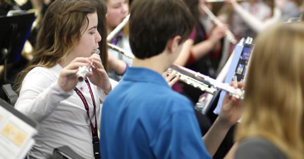 Hoover Middle School music department to host can drive Saturday
