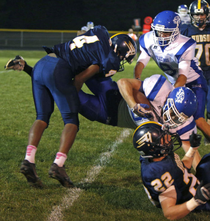 Dike-New Hartford picks off another win : Cvpreps