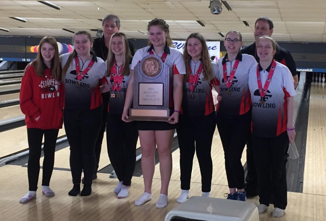 Cedar Falls girls finish with thirdplace trophy