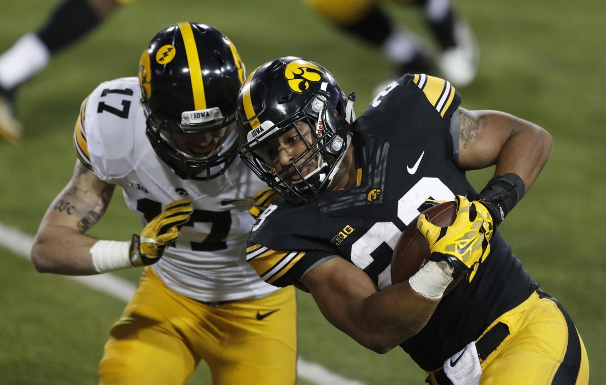 Iowa Football Young Now The Old Guy In Backfield Iowa