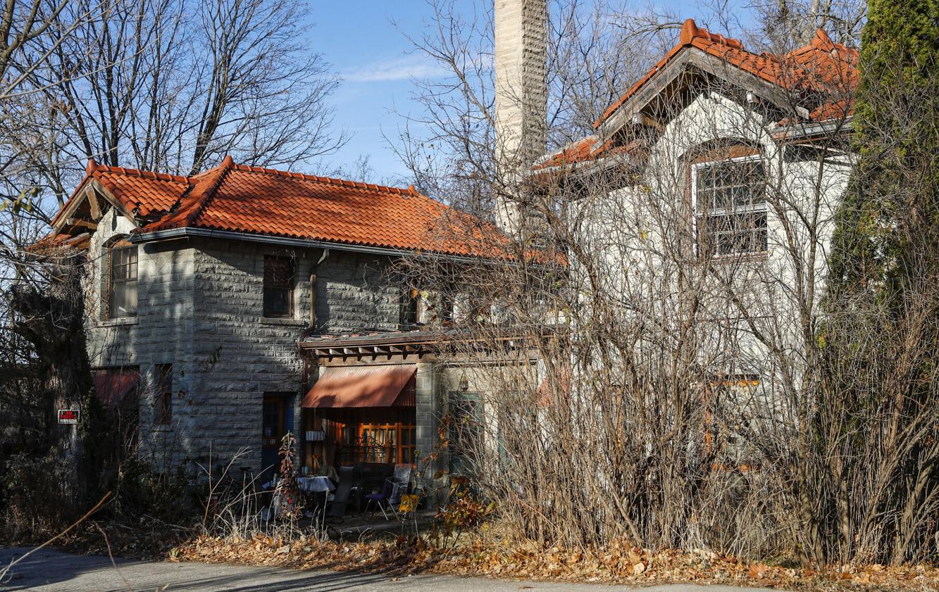 Man arrested in burglary of Mandalay Mansion in Cedar Falls