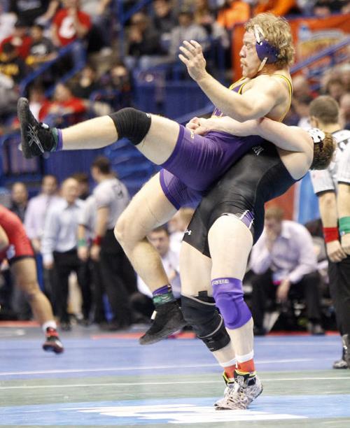 Friday NCAA wrestling results Iowa