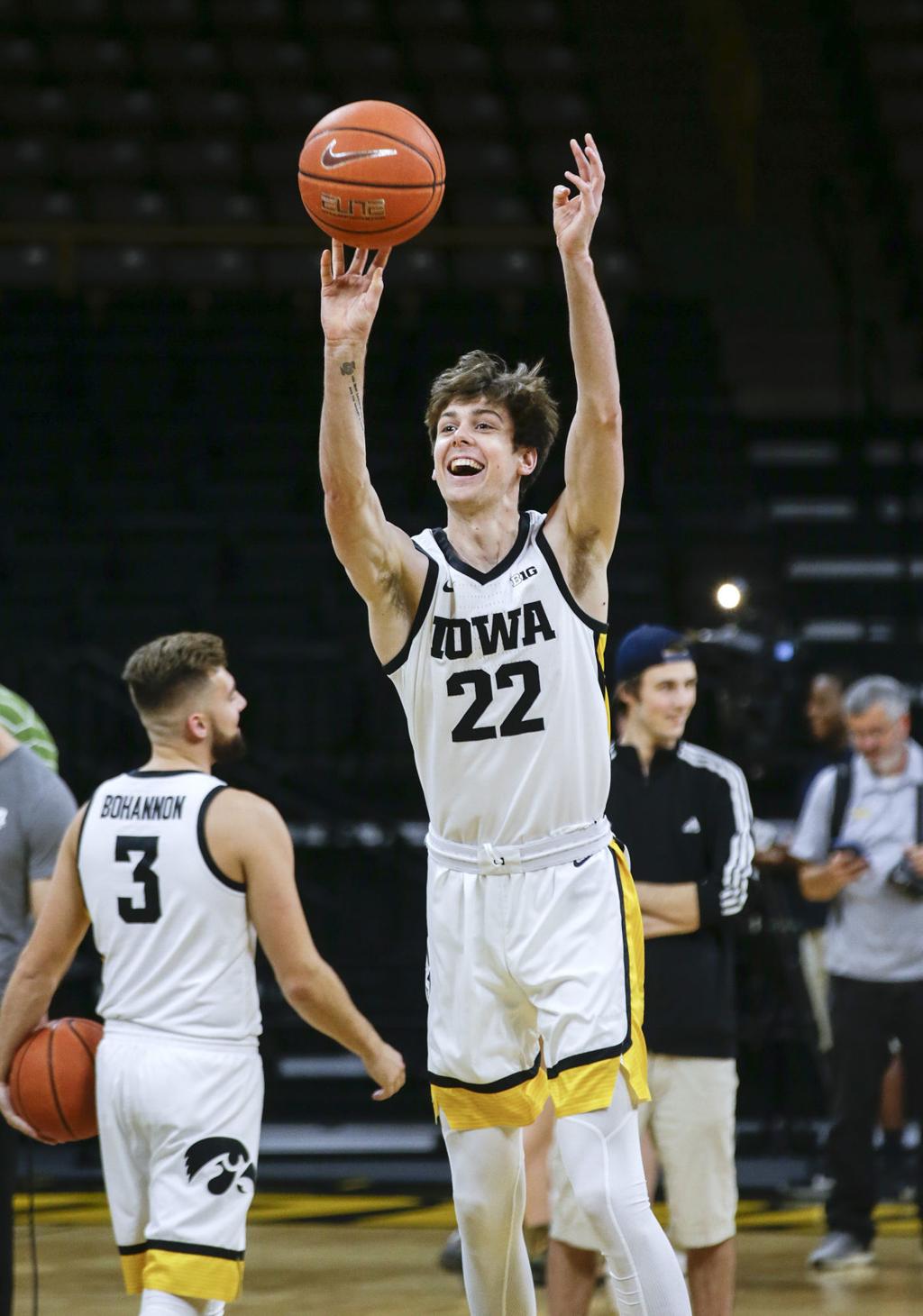 College Basketball Mccaffery Enjoying Coaching Sons Connor Pat