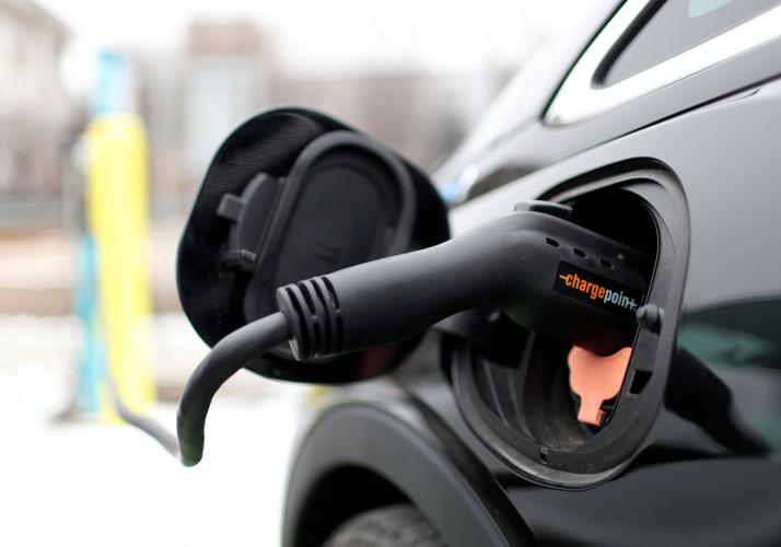 Cedar Falls' downtown electric vehicle charger debuts