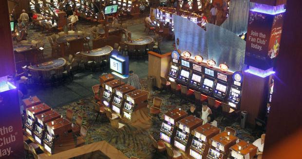Man arrested for allegedly stealing woman's slot machine winnings at Waterloo casino (copy)