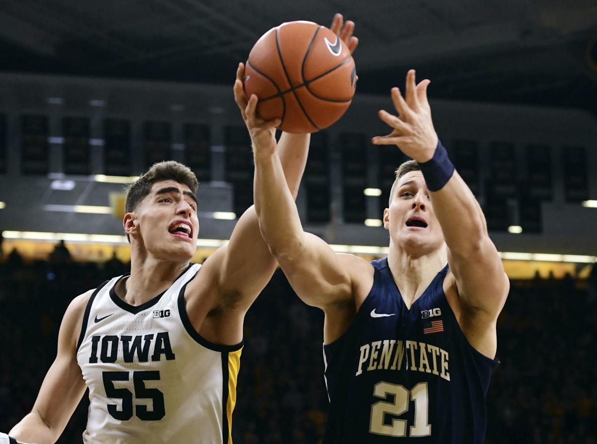 Garza Leads No 18 Iowa To Win Over 16th Ranked Penn State Iowa