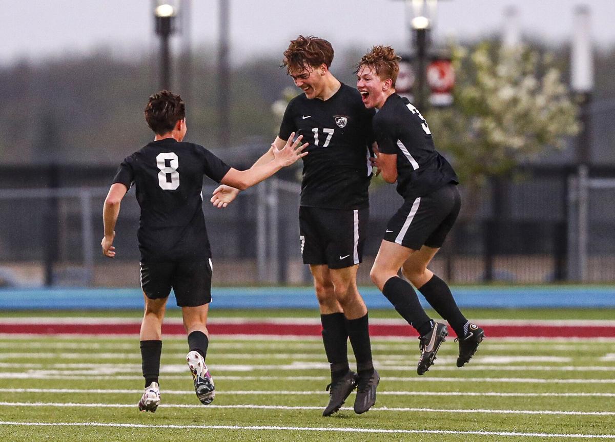 High School Basketball Dunkerton coach Todd Kuntz accepts job at CR
