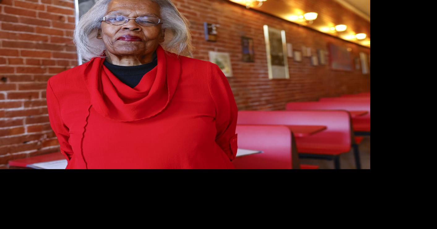 Paralegal retires from nonprofit organization after 50 years