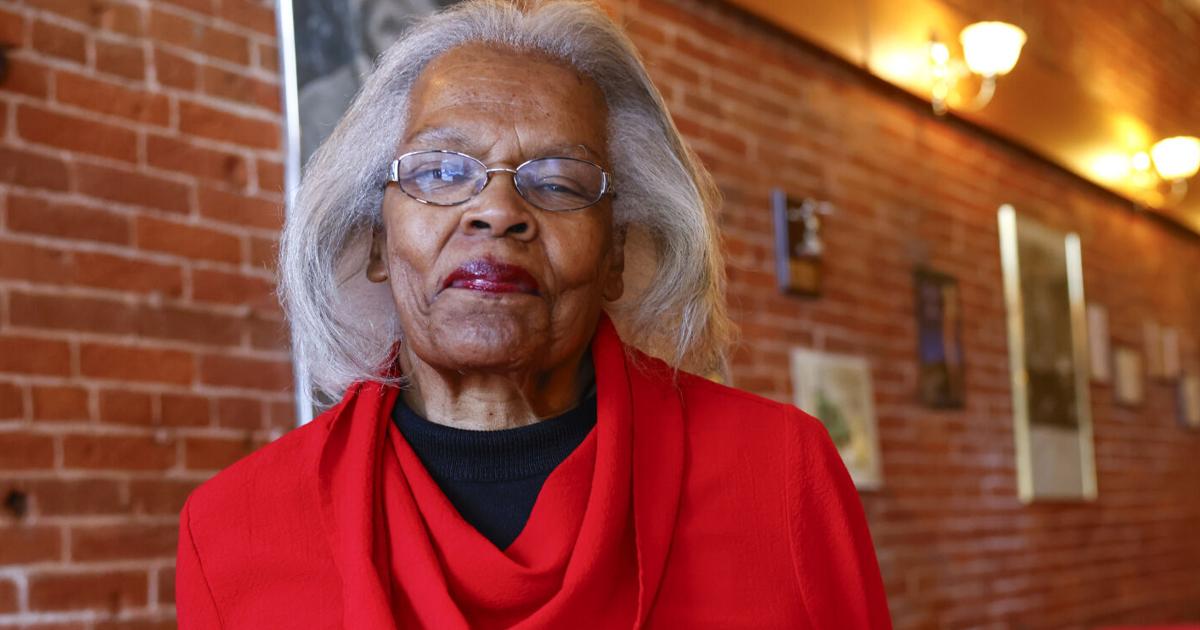 Brenda Rizzo Paralegal retires from nonprofit organization after 50 years